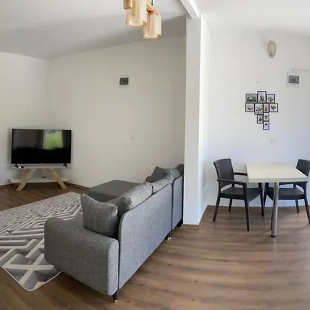 Agave Suites 2 度假居 *