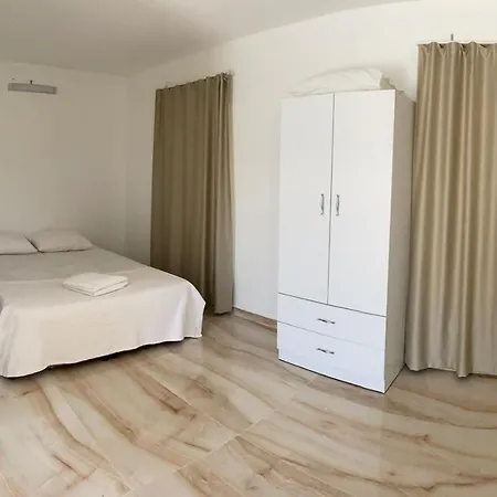 Agave Suites 2 Feriehus